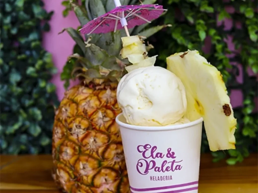 helado de verano de piña